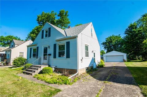 136 Lafayette, Elyria, OH 44035 photo 3