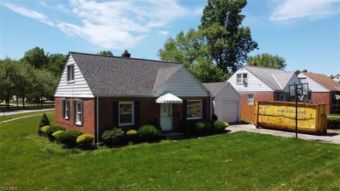 864 E 256th St, Euclid, OH 44132 photo 2