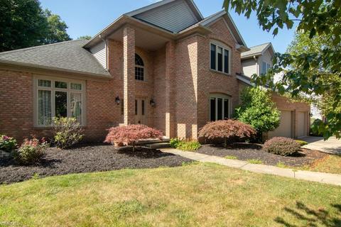 4418 Westview Dr, Copley, OH 44321 photo 2