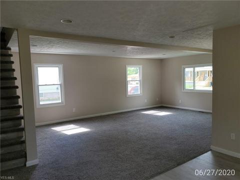136 Bath St, Elyria, OH 44035 photo 10