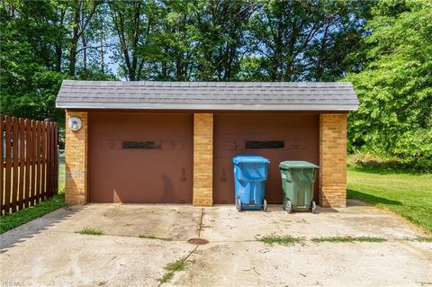 1902 Keystone Rd, Parma, OH 44134 photo 29