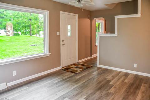 3271 Shellhart Rd, Norton, OH 44203 photo 3
