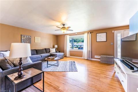 540 Judith Ln, Struthers, OH 44471 photo 4