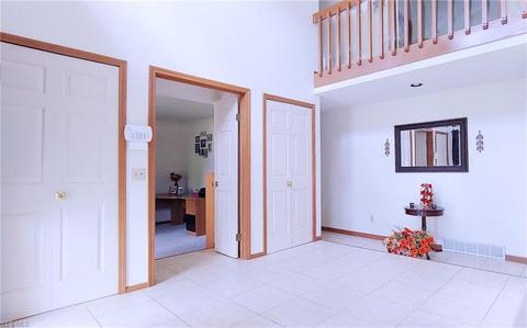 36133 Derby Downs Dr, Solon, OH 44139 photo 3