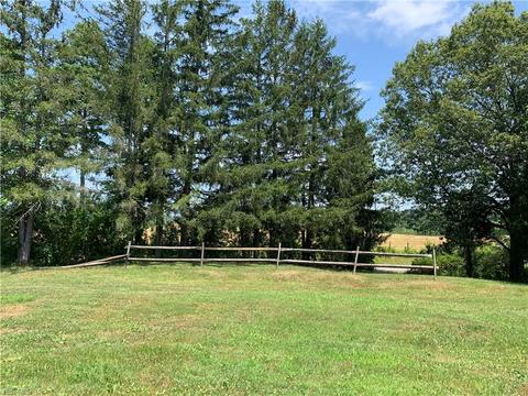 1284 Progress Ridge Rd, Walker, WV 26180 photo 3