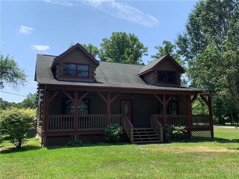 1284 Progress Ridge Rd, Walker, WV 26180 photo 2