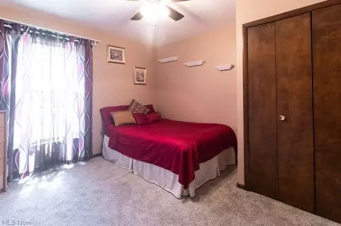 357 Hamilton Cir, Elyria, OH 44035 photo 17