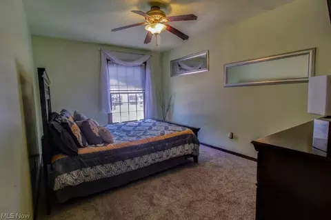 357 Hamilton Cir, Elyria, OH 44035 photo 16
