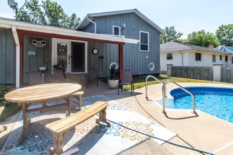 357 Hamilton Cir, Elyria, OH 44035 photo 23