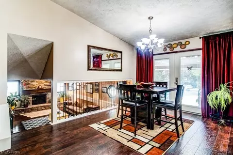 357 Hamilton Cir, Elyria, OH 44035 photo 5