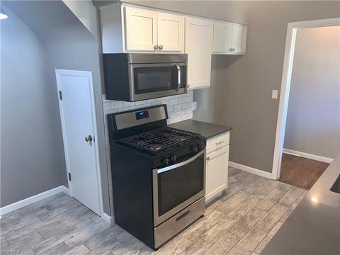 4725 Eldo St, Willoughby, OH 44094 photo 5