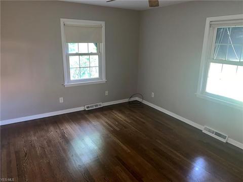 4725 Eldo St, Willoughby, OH 44094 photo 27