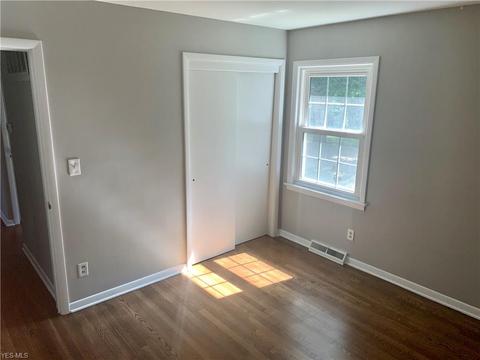 4725 Eldo St, Willoughby, OH 44094 photo 9