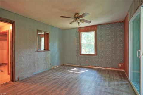 2468 Wright Rd, Akron, OH 44320 photo 13