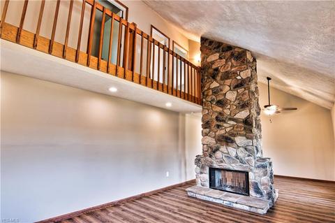 112 Valley Forge Cir, Elyria, OH 44035 photo 4