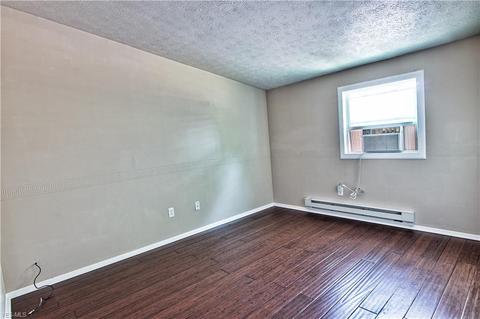 112 Valley Forge Cir, Elyria, OH 44035 photo 13