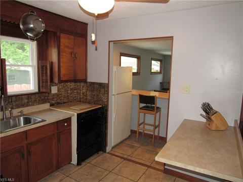 164 Sprague Rd, Berea, OH 44017 photo 4