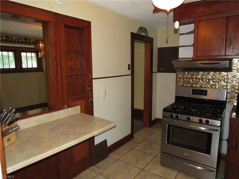 164 Sprague Rd, Berea, OH 44017 photo 3