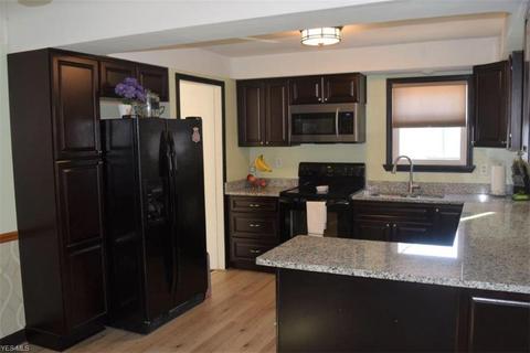 1759 Rush Rd, Wickliffe, OH 44092 photo 4