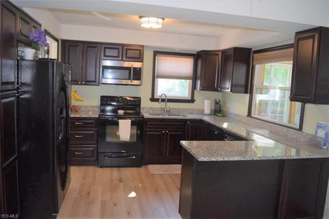 1759 Rush Rd, Wickliffe, OH 44092 photo 3