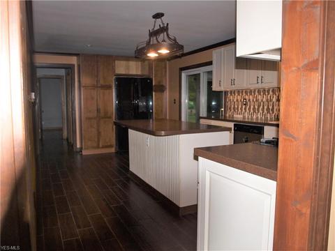 9512 Wolfe Rd, Windham, OH 44288 photo 4