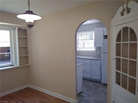 275 Pasadena Ave, Elyria, OH 44035 photo 16