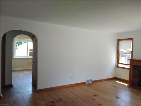 275 Pasadena Ave, Elyria, OH 44035 photo 14