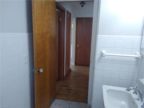 275 Pasadena Ave, Elyria, OH 44035 photo 9