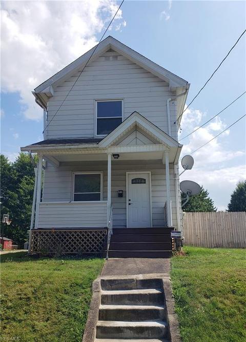 82 Spring St, Struthers, OH 44471 photo 1