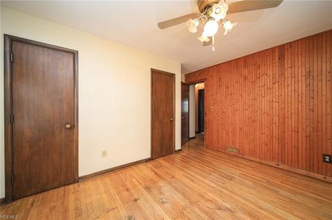 2146 Sunset Dr, Wickliffe, OH 44092 photo 17