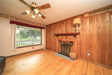 2146 Sunset Dr, Wickliffe, OH 44092 photo 7