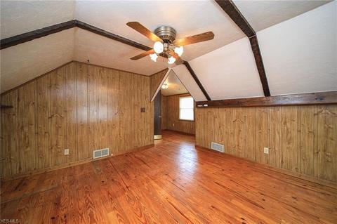 2146 Sunset Dr, Wickliffe, OH 44092 photo 19
