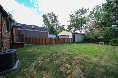 2146 Sunset Dr, Wickliffe, OH 44092 photo 25
