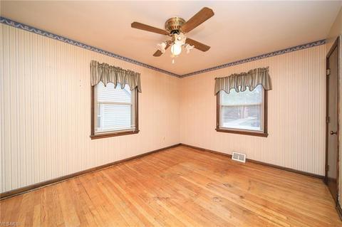 2146 Sunset Dr, Wickliffe, OH 44092 photo 14
