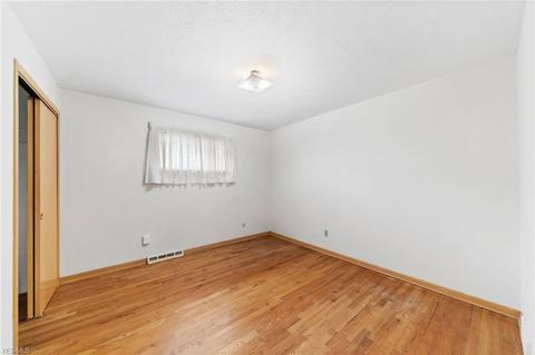 5360 Regency Dr, Parma, OH 44129 photo 30