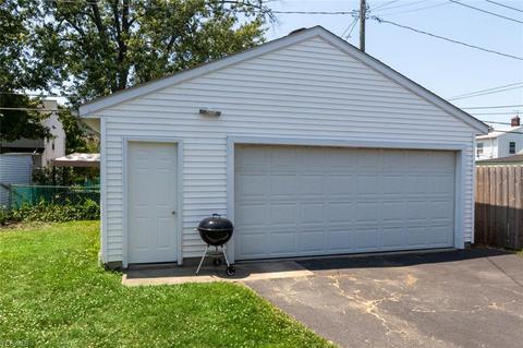 274 E 211th St, Euclid, OH 44123 photo 25