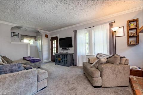 274 E 211th St, Euclid, OH 44123 photo 6