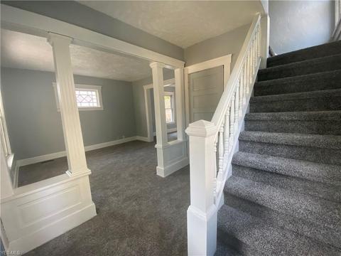 248 Spruce St, Elyria, OH 44035 photo 5