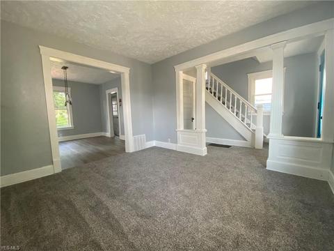 248 Spruce St, Elyria, OH 44035 photo 6