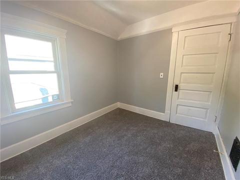 248 Spruce St, Elyria, OH 44035 photo 16