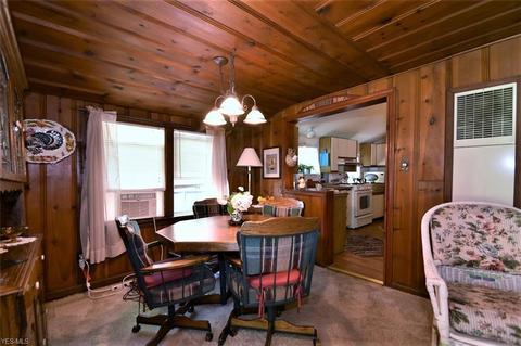141 E 272nd St, Euclid, OH 44132 photo 4