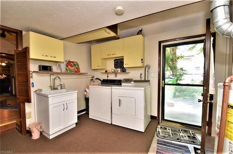 141 E 272nd St, Euclid, OH 44132 photo 9