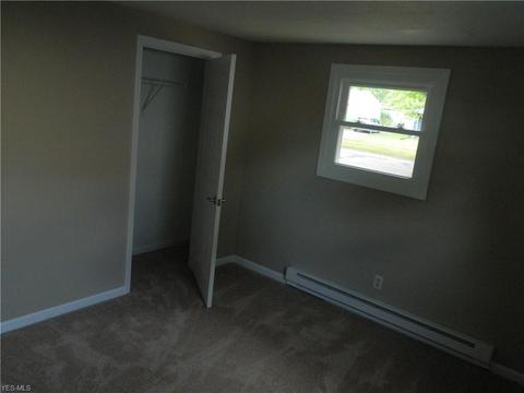 741 Delaware Ave, Elyria, OH 44035 photo 7