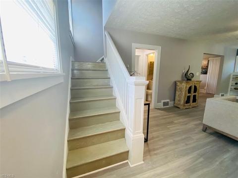 1534 E 290th St, Wickliffe, OH 44092 photo 10