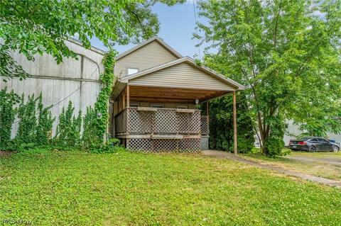 71 Grandview Ave, Struthers, OH 44471 photo 1