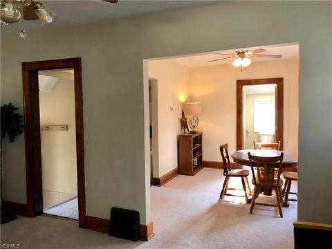 499 Poland Ave, Struthers, OH 44471 photo 5