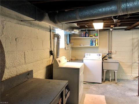 499 Poland Ave, Struthers, OH 44471 photo 20