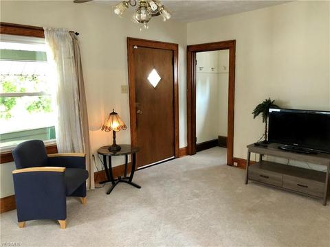 499 Poland Ave, Struthers, OH 44471 photo 3