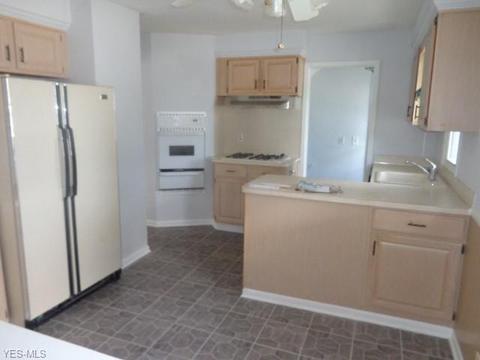 7296 Whitaker Dr, Parma, OH 44130 photo 11