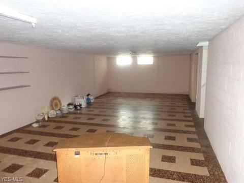 7296 Whitaker Dr, Parma, OH 44130 photo 19